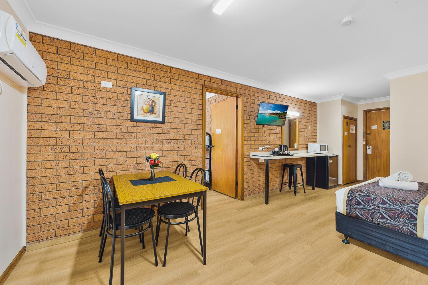 Castlereagh Motor Inn Gilgandra Dış mekan fotoğraf